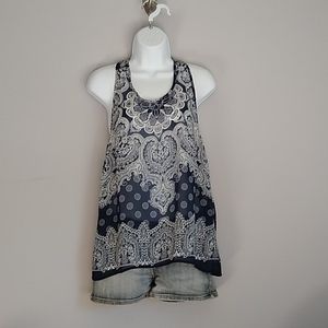 - Elodie summer shirt size medium